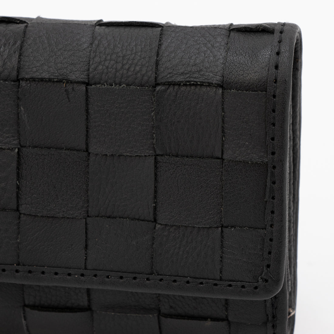 ズッケロ zucchero ズッケロ zucchero カウレザーメッシュ3つ折財布 （ブラック） （BLACK） BLACK