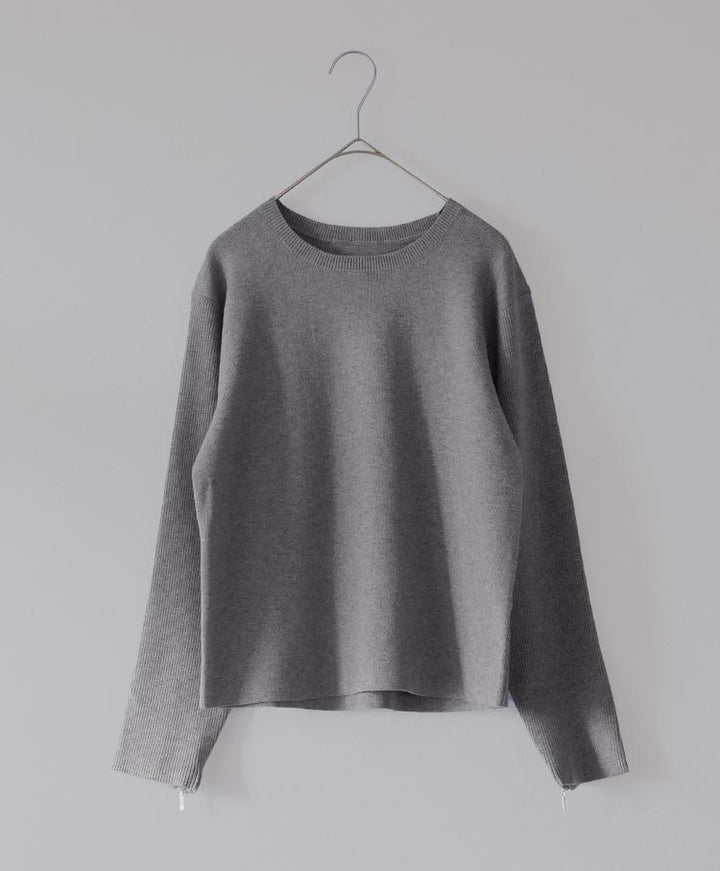 zip detail knit tops