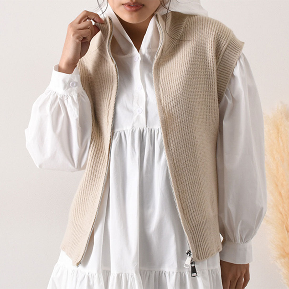 リアルスタイル REAL STYLE ニット ベスト レディース 羽織り 秋 冬 ハイネック ゆったり 洗える ウォッシャブル 体型カバー 首カバー 冷え 寒さ対策 防寒 （ベージュ） ベージュ
