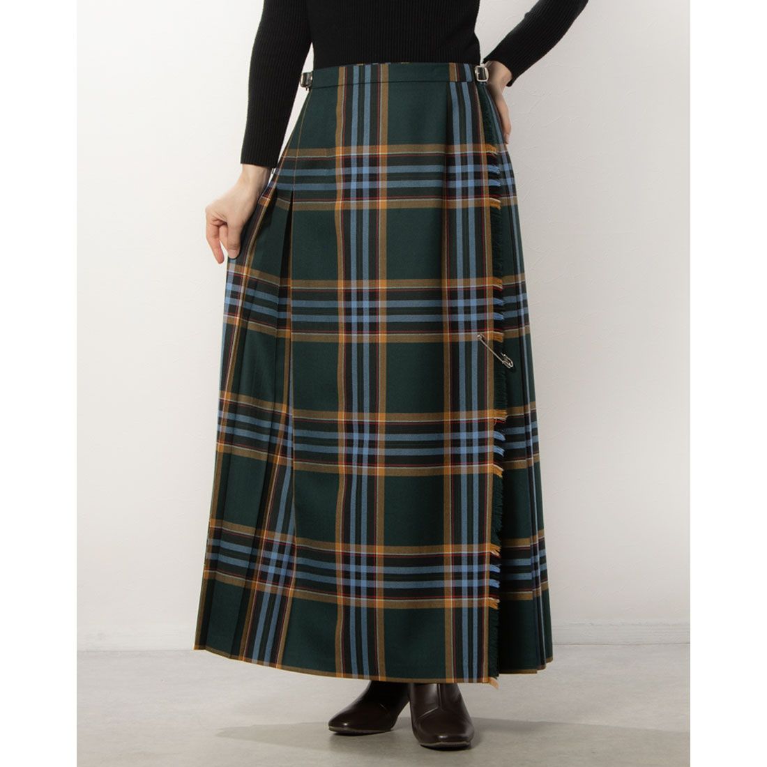 O'NEIL of DUBLIN wrap skirt