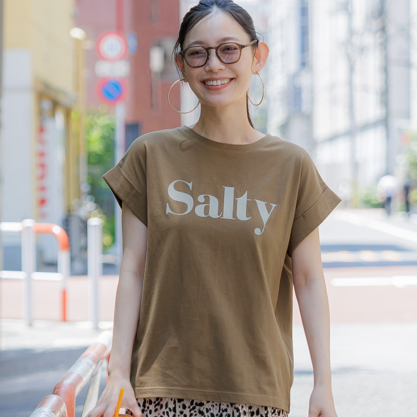 コカ coca フレンチスリーブロゴTシャツ,Brown