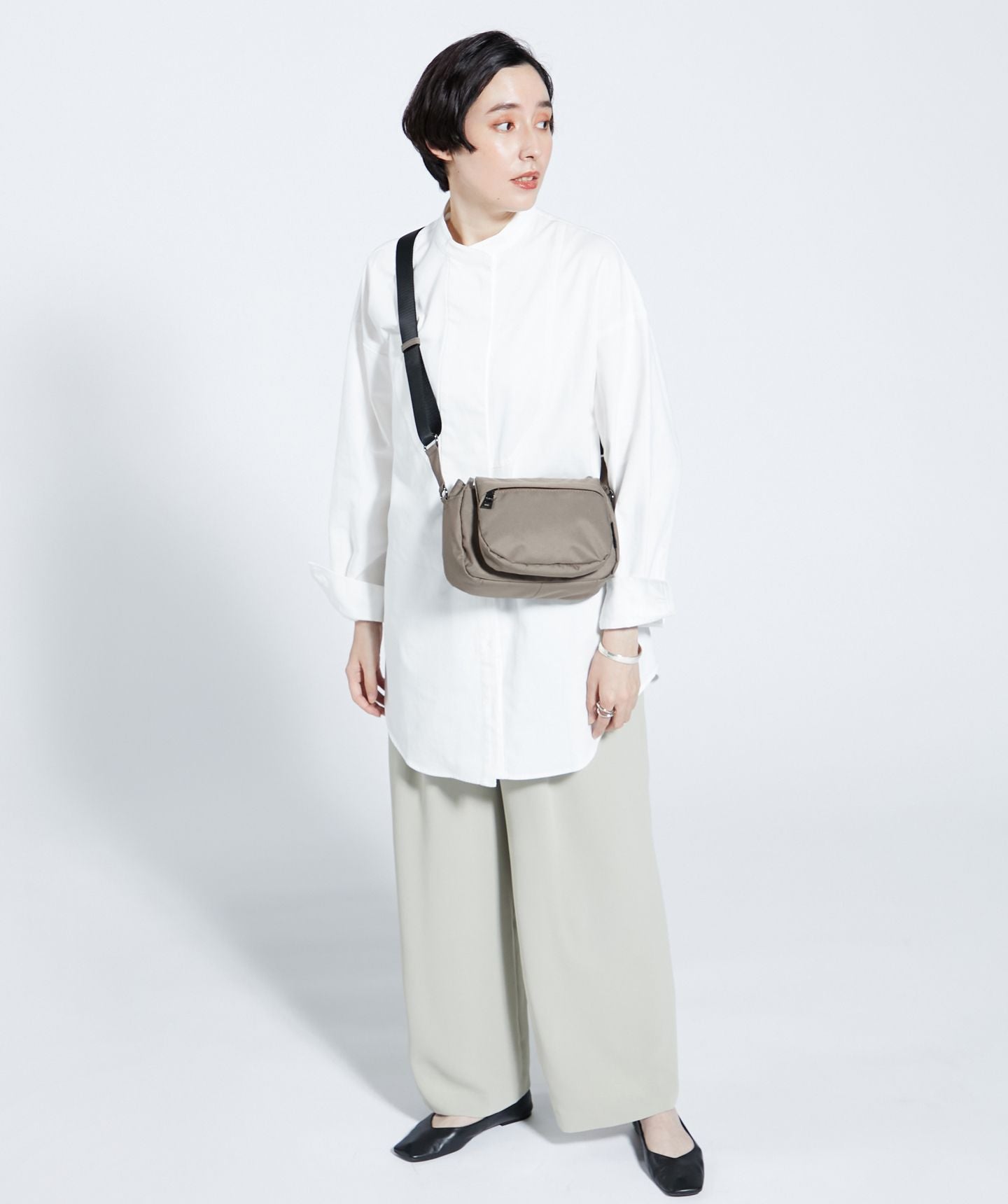 イザックヴーエ Y'SACCS vous et シンプルショルダー Sサイズ,グレー