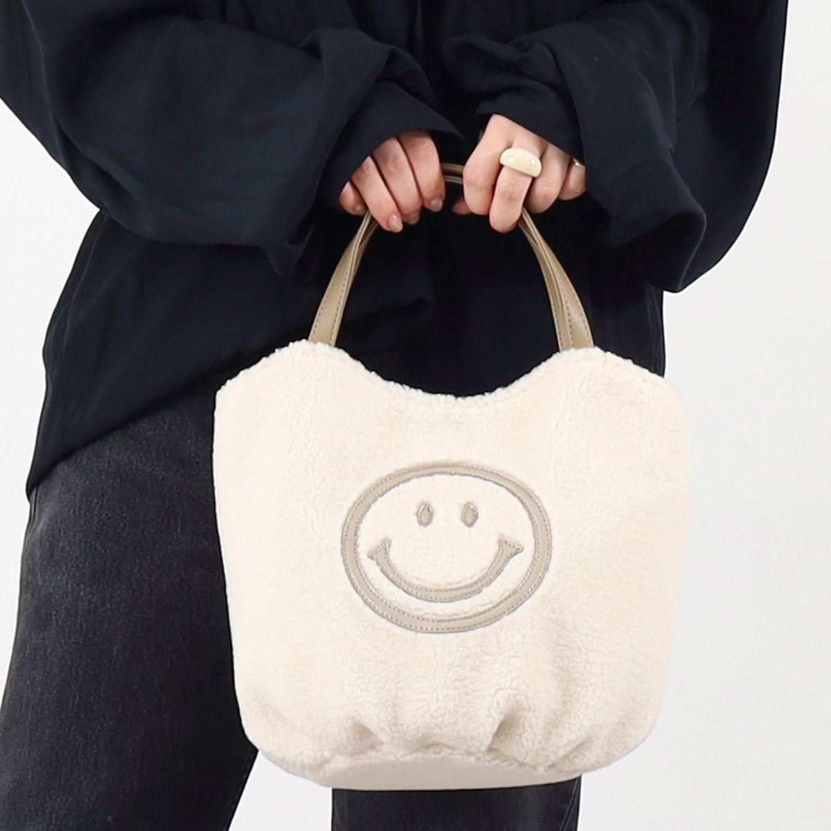 クーコ COOCO SMILEY／ボアコロントートバッグ,オフホワイト