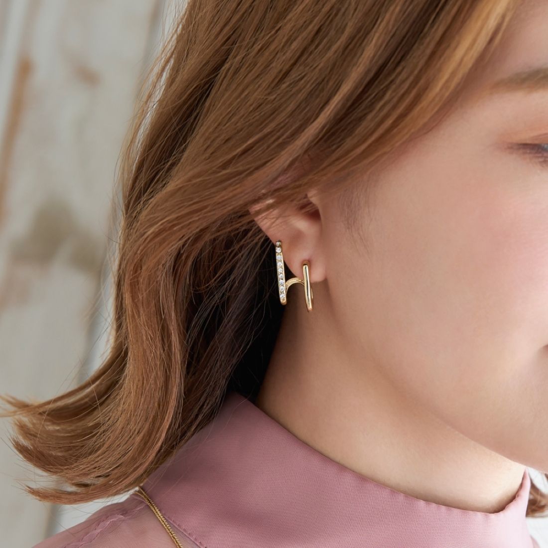 フィービィー Phoebe ダブルライングリッタービジューピアス