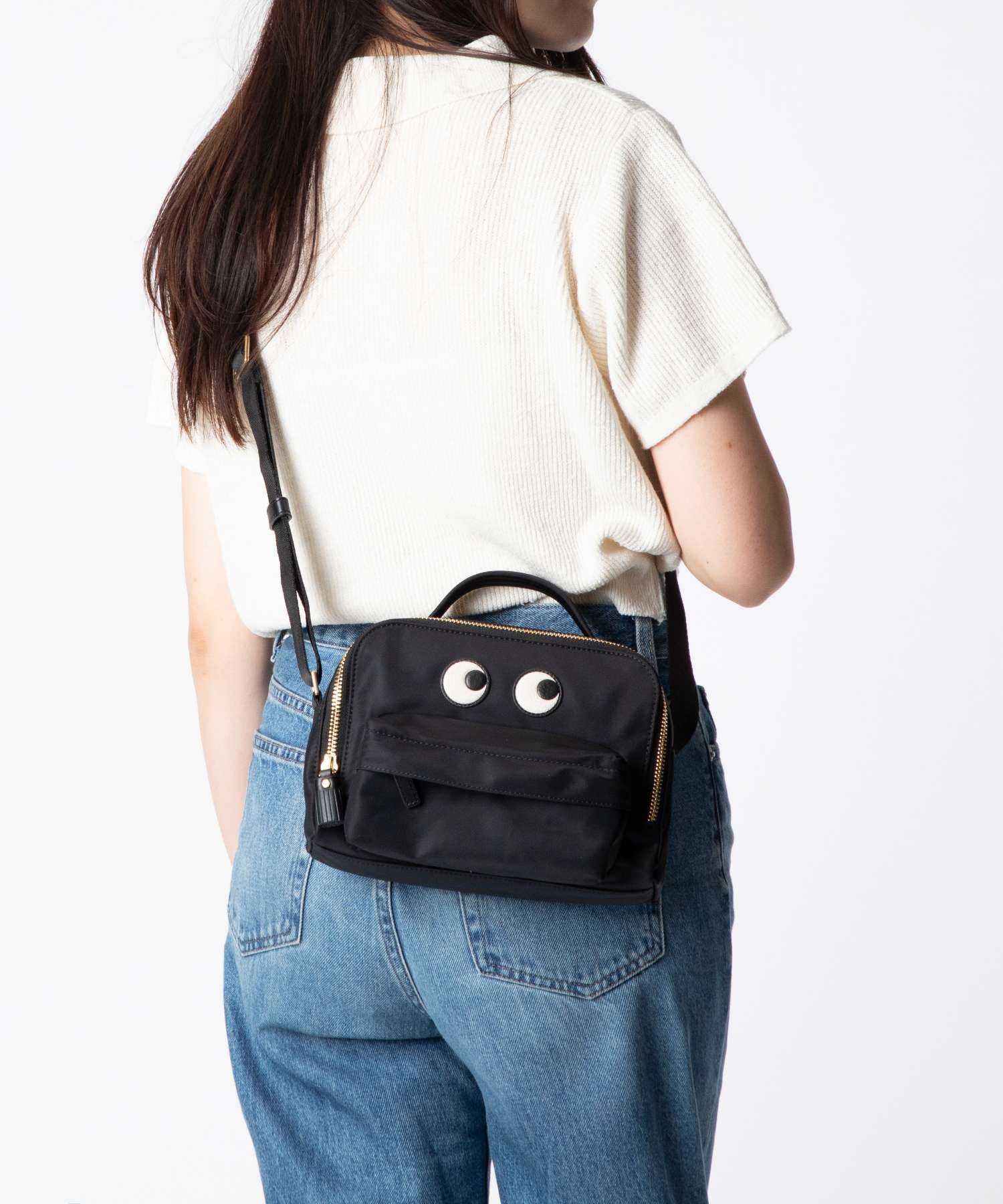 アニヤハインドマーチ Anya Hindmarch 5050925 193542 ショルダーバッグ Crossbody Pouch Eyes in ECONYL regenerated Nylon レディース バッグ アイズ クロスボディ