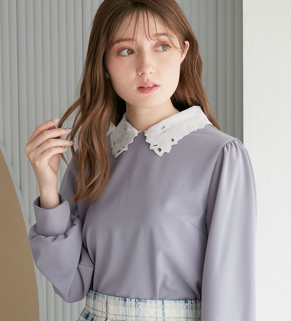 [Featured in Bijin Hyakka] [Worn by announcer Kurumi Karikawa] Top with embroidered collar