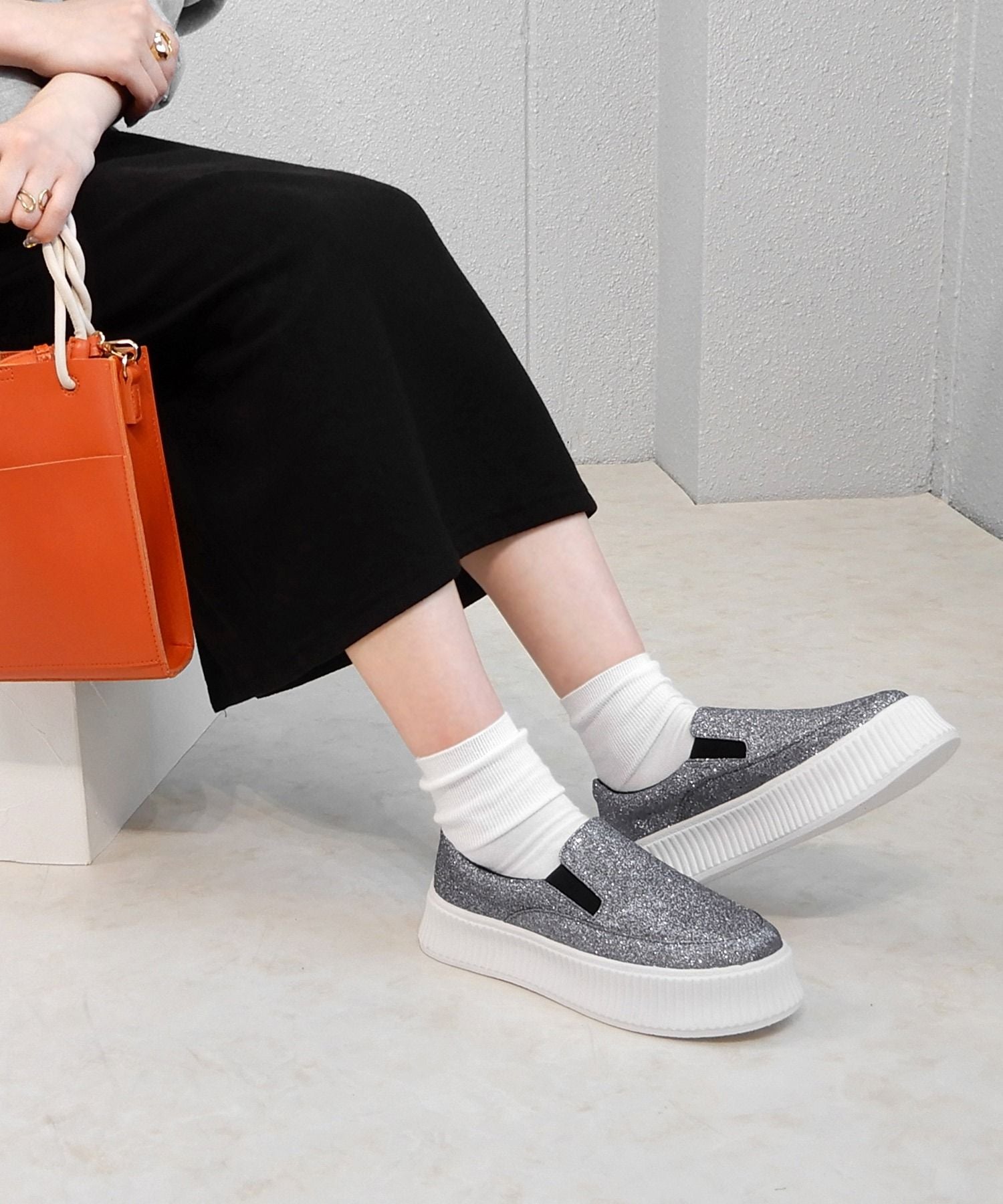 minia track sole slip-on sneakers