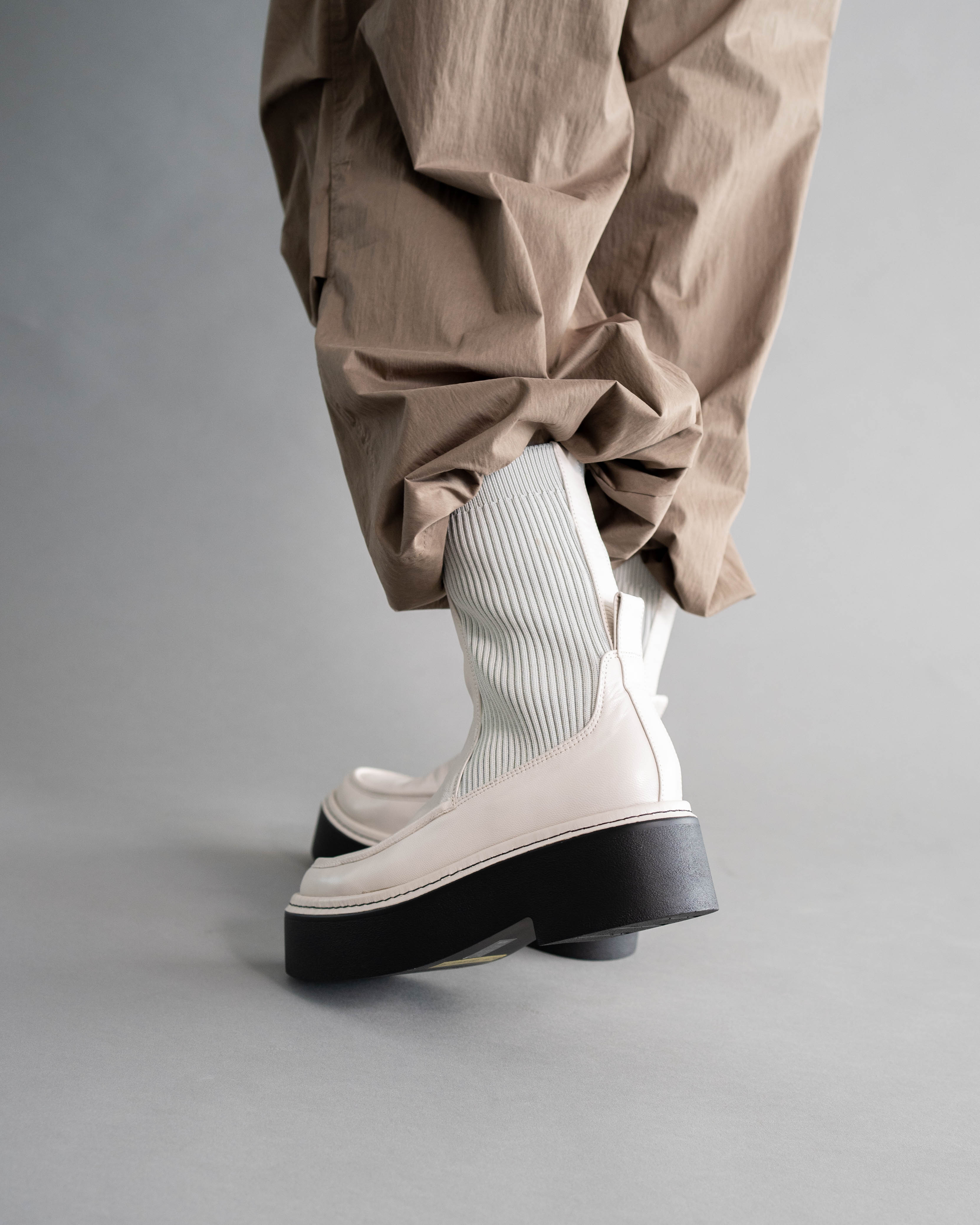 BUENA LEATHER BOOTS （OFF WHITE） OFF WHITE