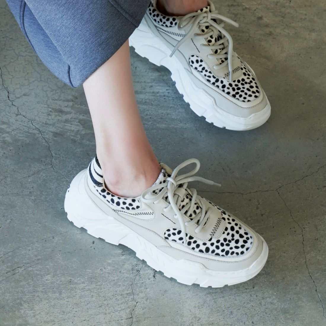 [23AW] Aldebaran lightweight volume sneakers