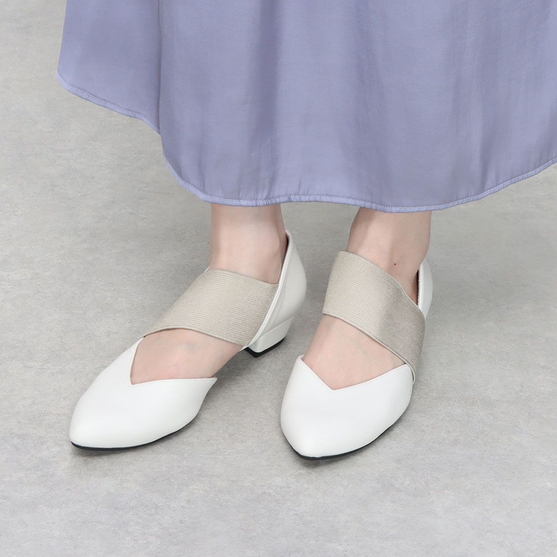 スウェイシー SUaSHI ゴムストラップ・パンプス