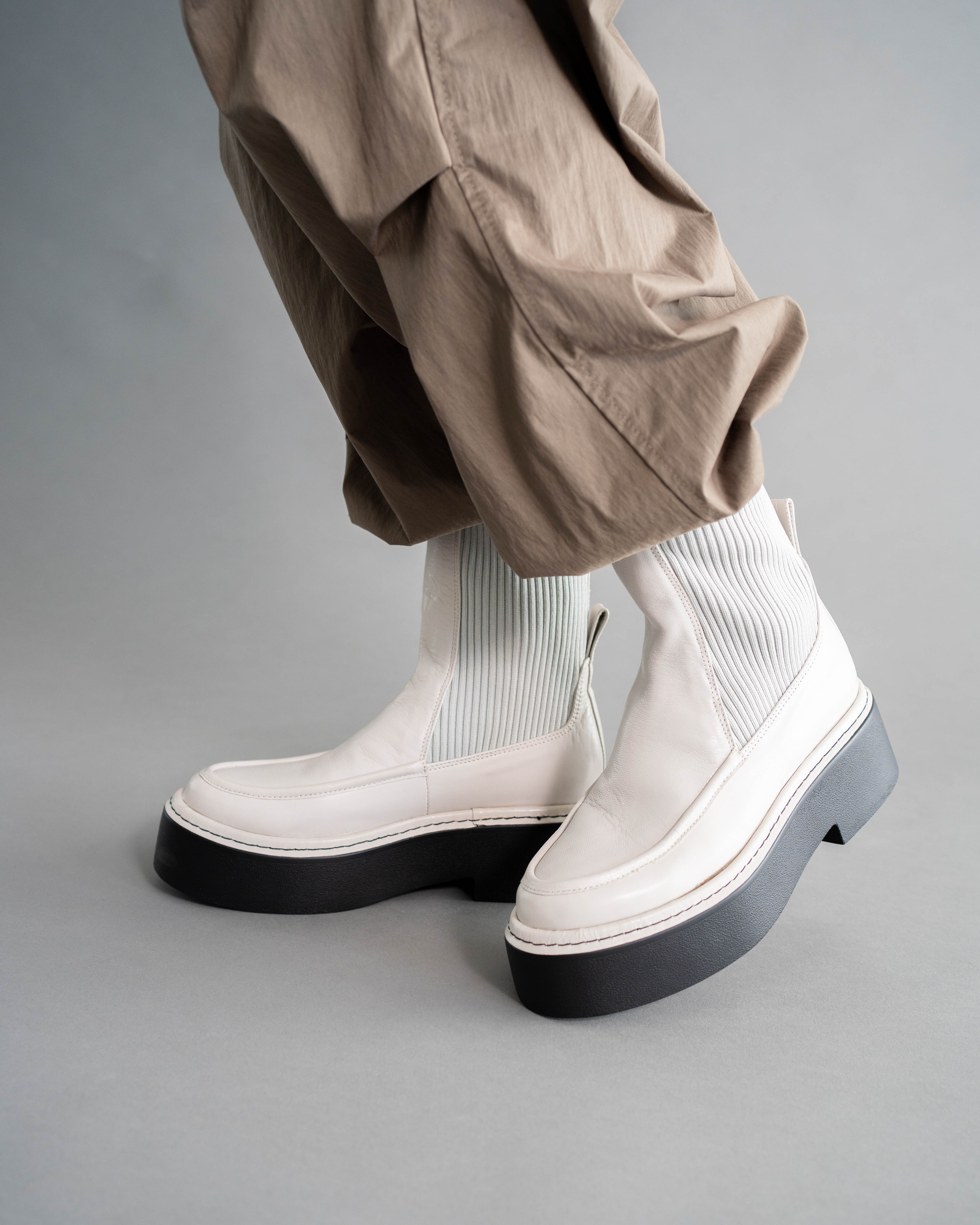 BUENA LEATHER BOOTS （OFF WHITE） OFF WHITE