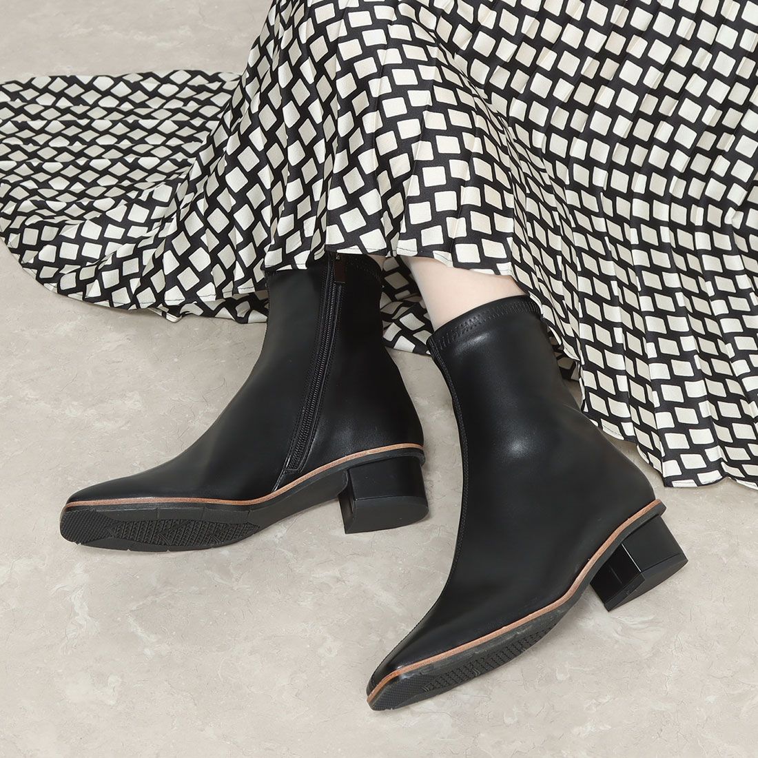 モード エ ジャコモ カリーノ MODE ET JACOMO carino スクエアトゥショートブーツ