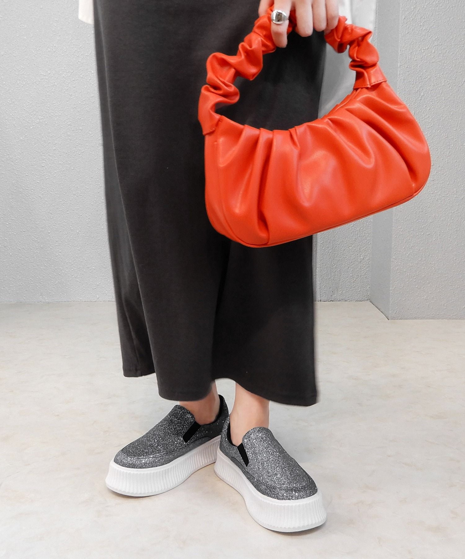 minia track sole slip-on sneakers