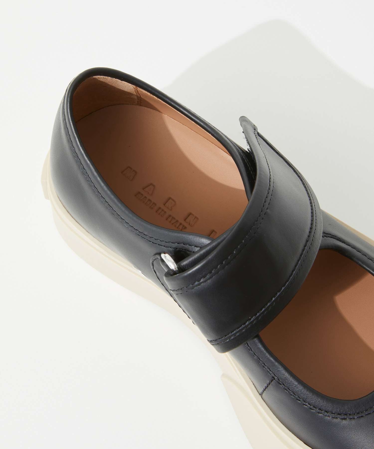 スニーカー MARNI Women Sneakers SNZW003020 P2722 00N99 Buy MARNI Casual shoes for women SNZW003020 P2722 00N99 2025
