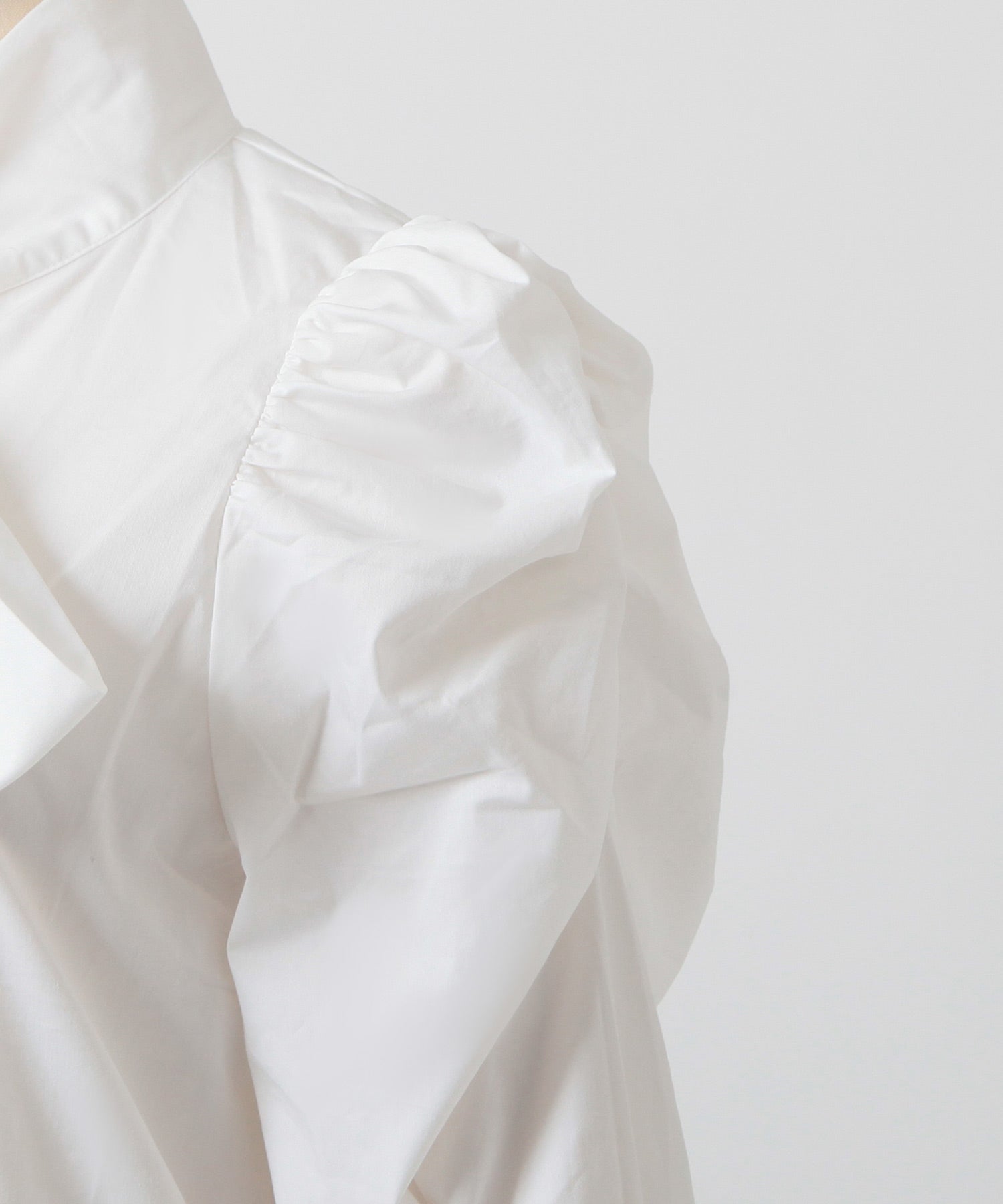 ジュリアブティック JULIA BOUTIQUE ボウタイパワショルブラウス/23530 （White） ホワイト