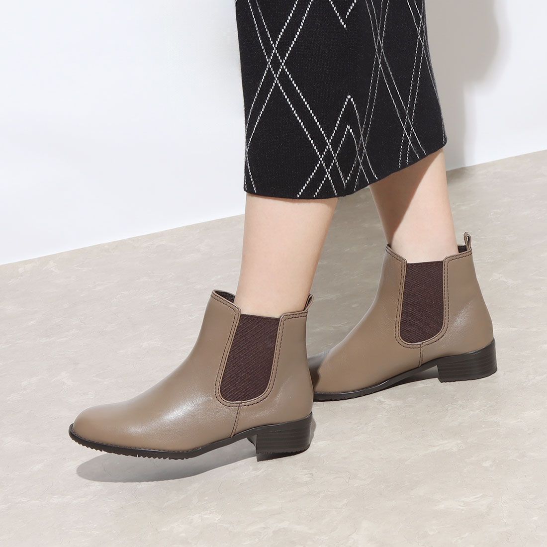 ing [WEB exclusive] [Sustainable series] Side gore short boots