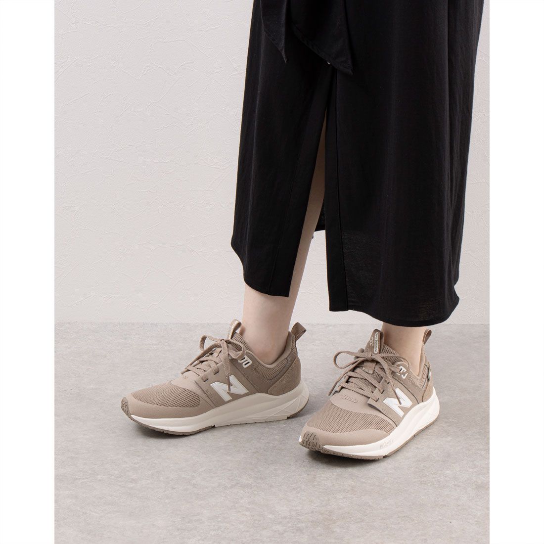 ニューバランス New Balance レディース スニーカー UA900
