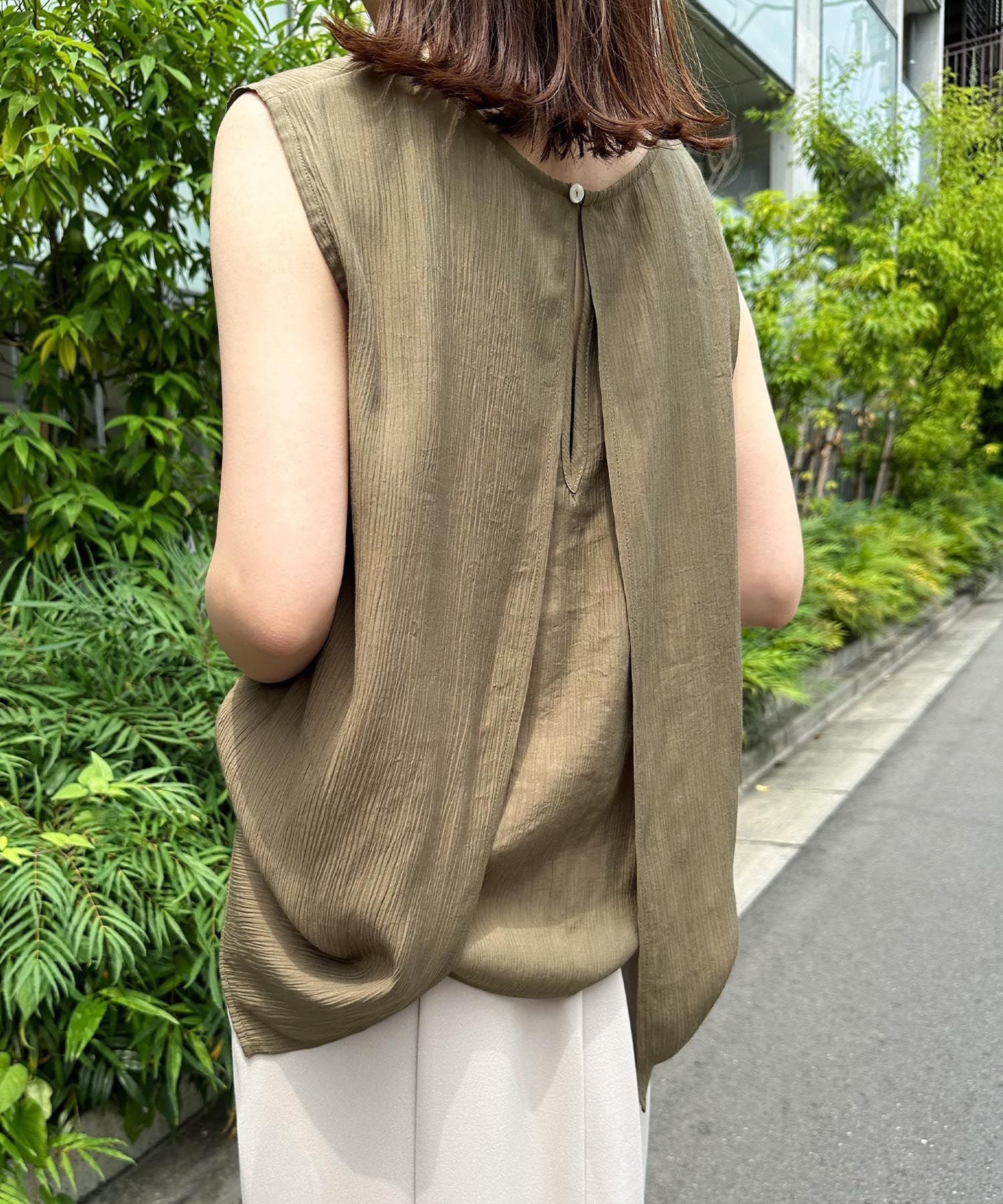 アンドミー andme レイヤード風  シアー ノースリーブ ブラウス