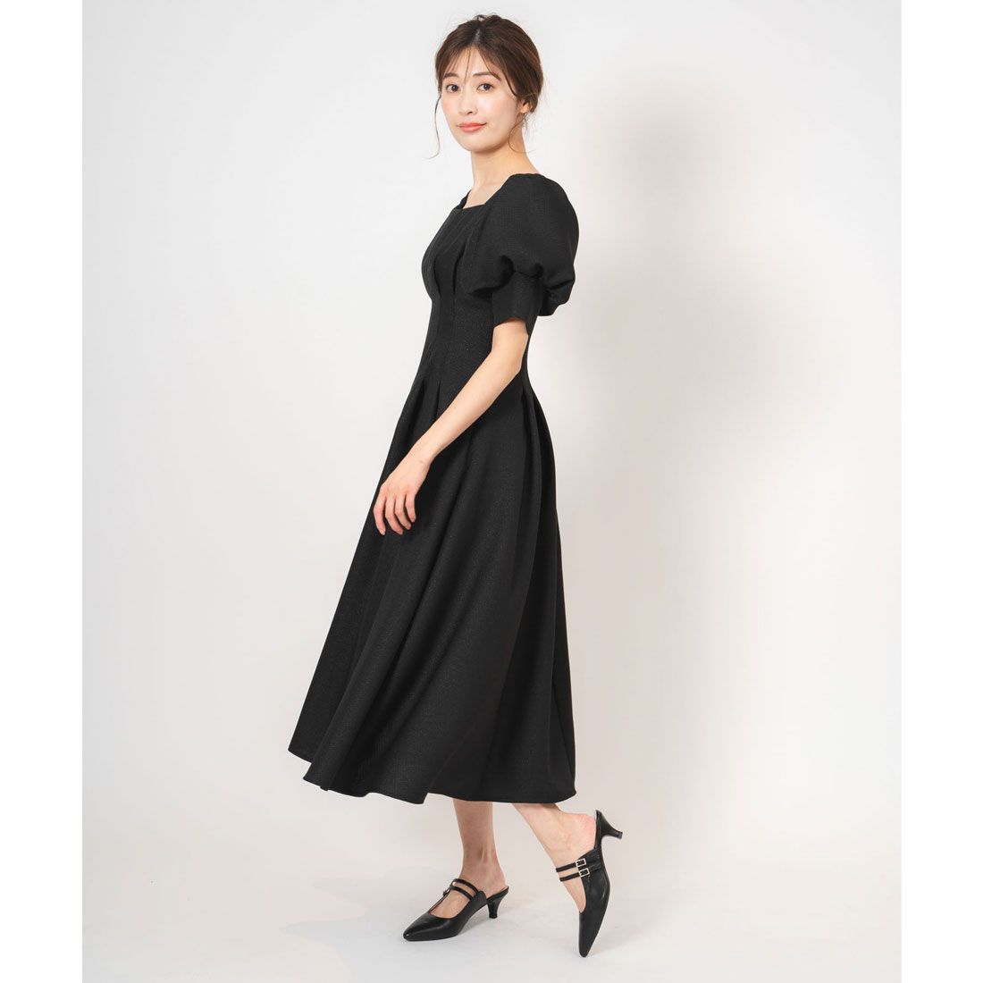 新品タグ付き★Noela ノエラ　ボリュームスリーブウエストタックワンピース ボリュームスリーブウエストタックワンピ | ロングワンピース