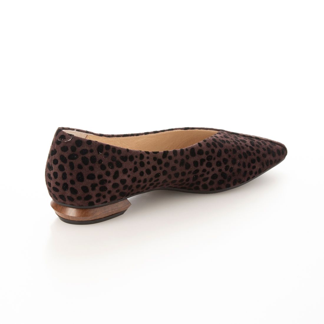cava cava V-cut pumps