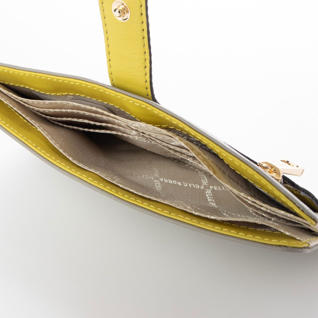 ペレボルサ PELLE BORSA スリムウォレット