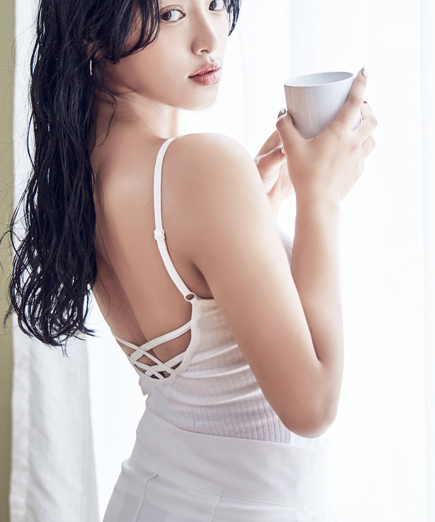 ツーハッチ tu-hacci カップ付き バックオープンブラトップキャミ （ブラック） ブラック