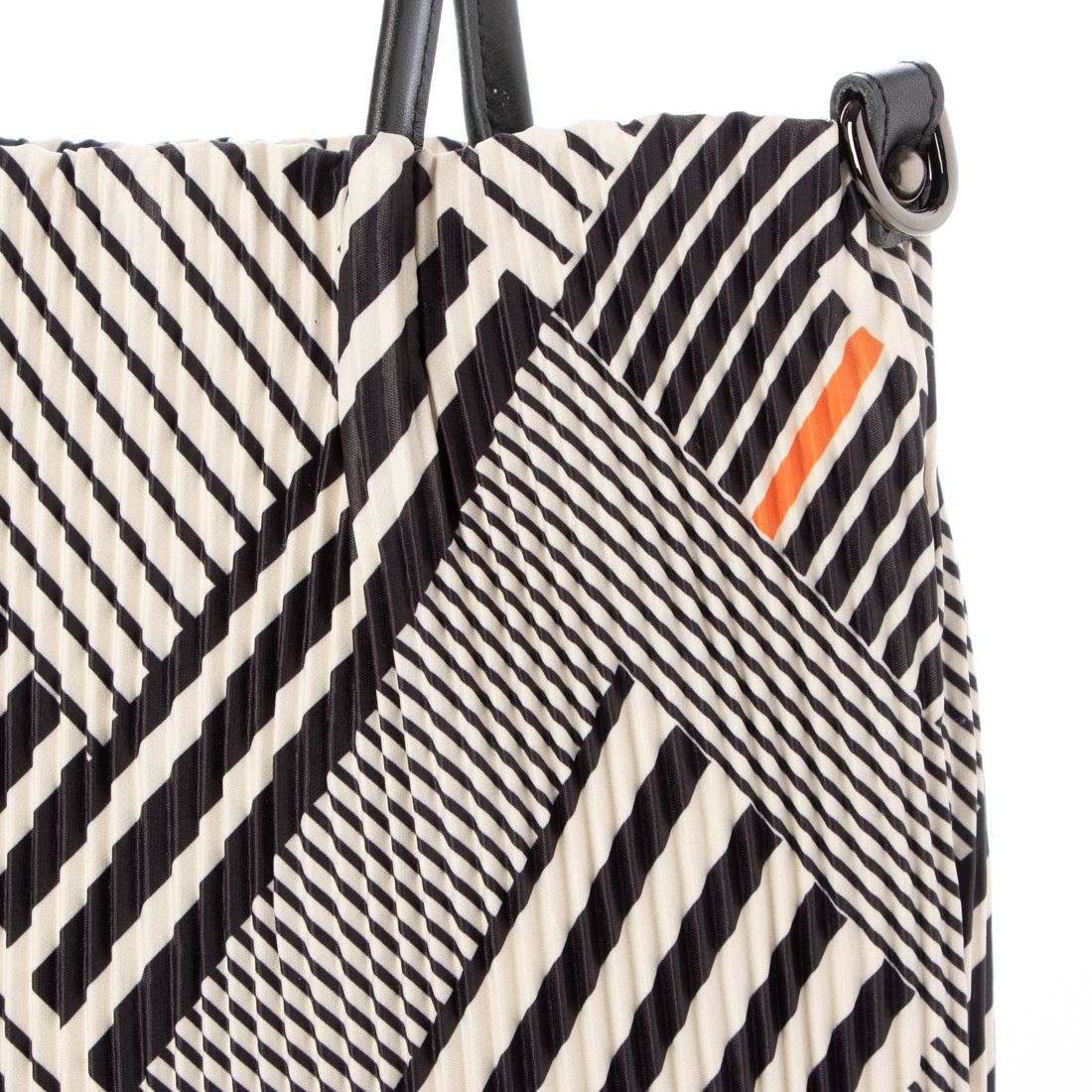 Three Four Time Trim Leather Pleats BAG