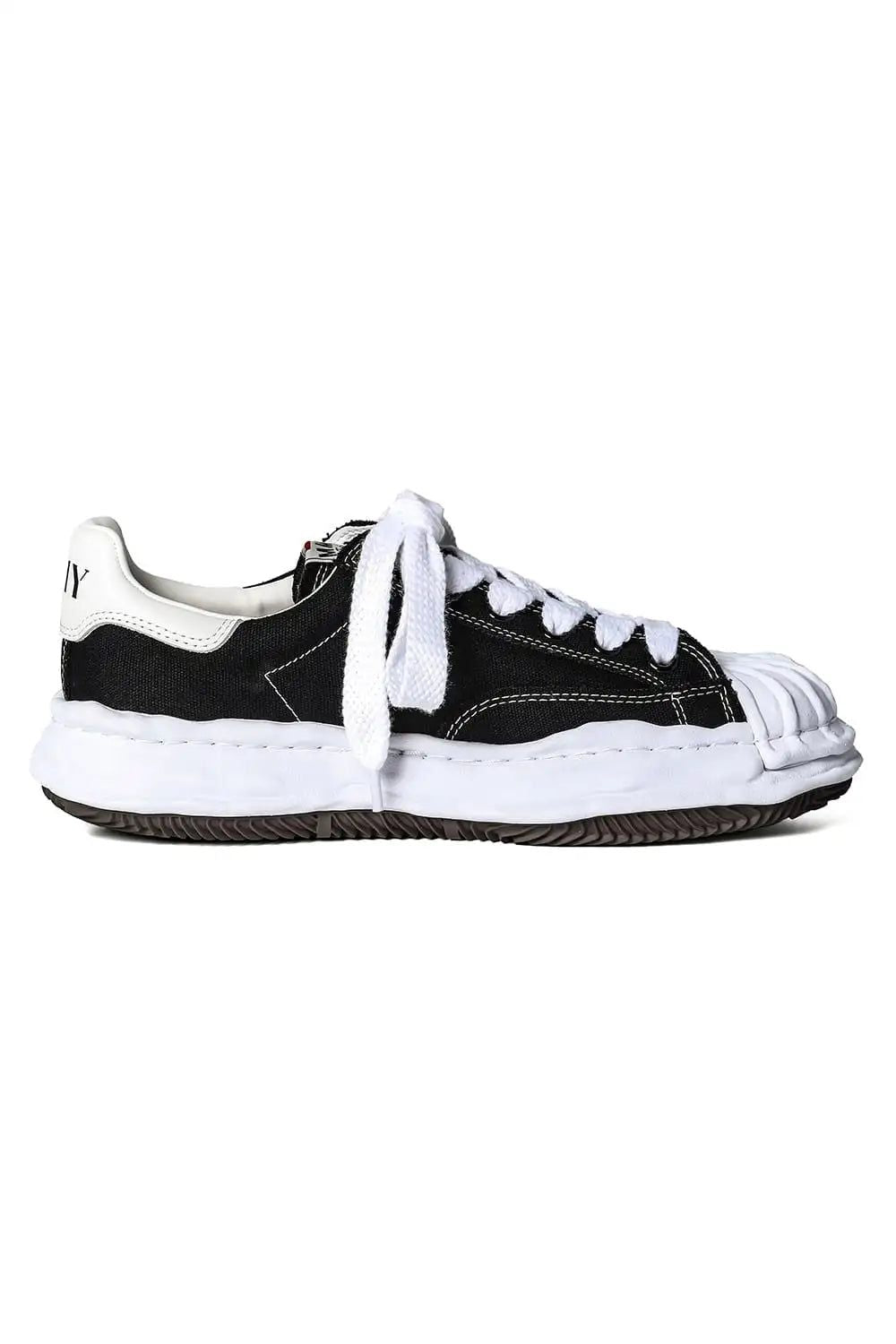 メゾン ミハラヤスヒロ Maison MIHARA YASUHIRO BLAKEY Original Sole Canvas Low Cut Sneaker