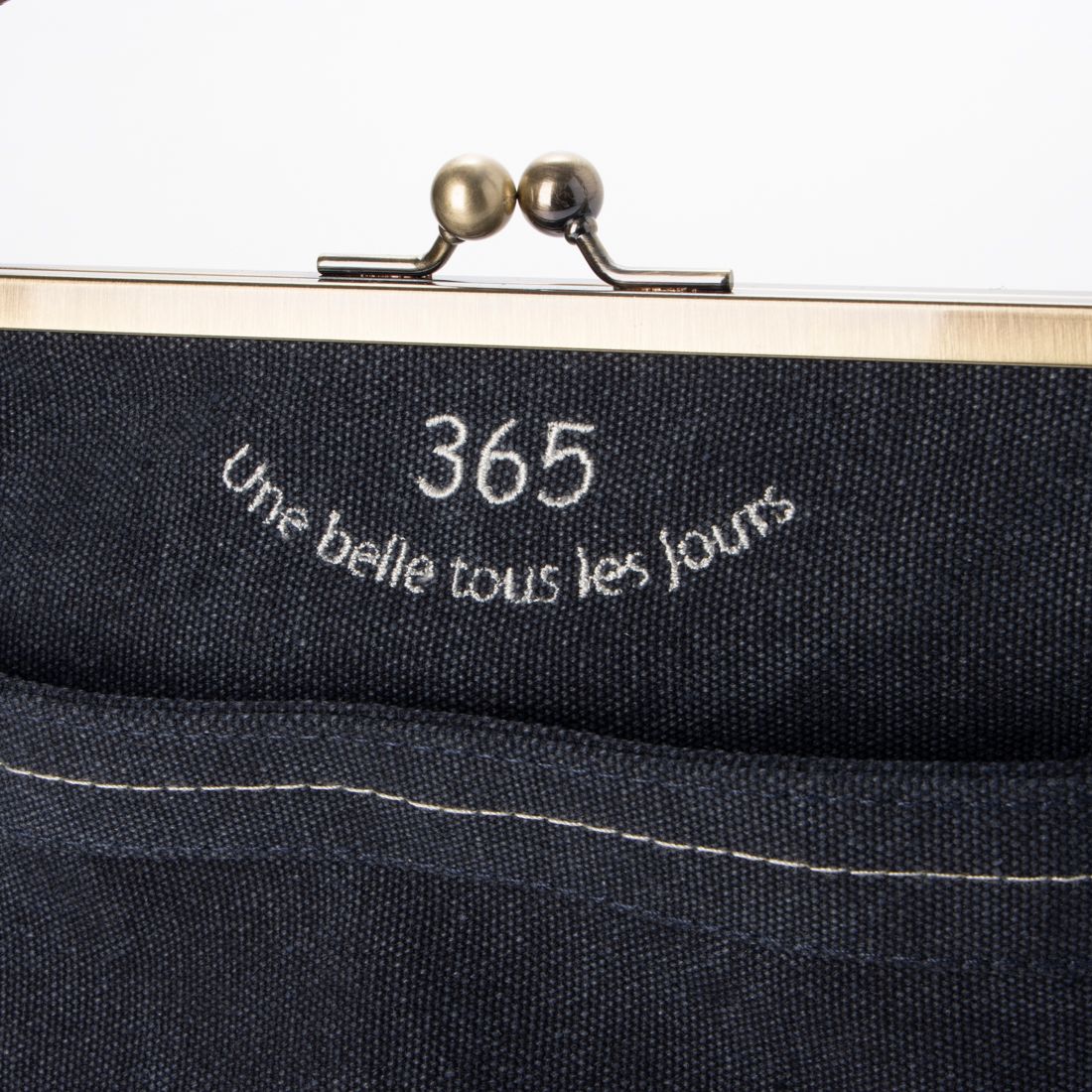 ラフィール LAFIEL 帆布ロゴ刺繍仕切ガマ口ショルダー