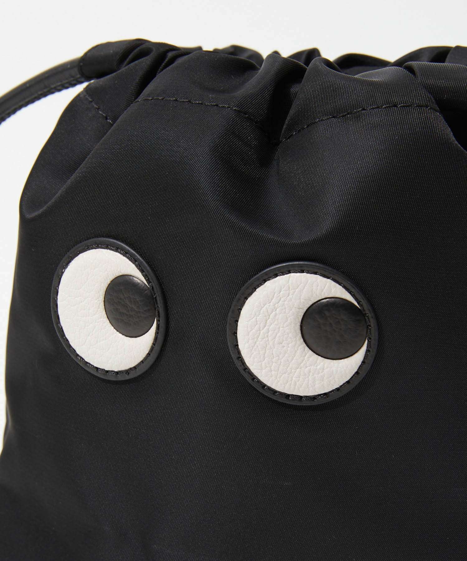 アニヤハインドマーチ Anya Hindmarch 5050925 193566 Drawstring Pouch Eyes in ECONYL regenerated Nylon レディース アイズ ドローストリング コスメポーチ