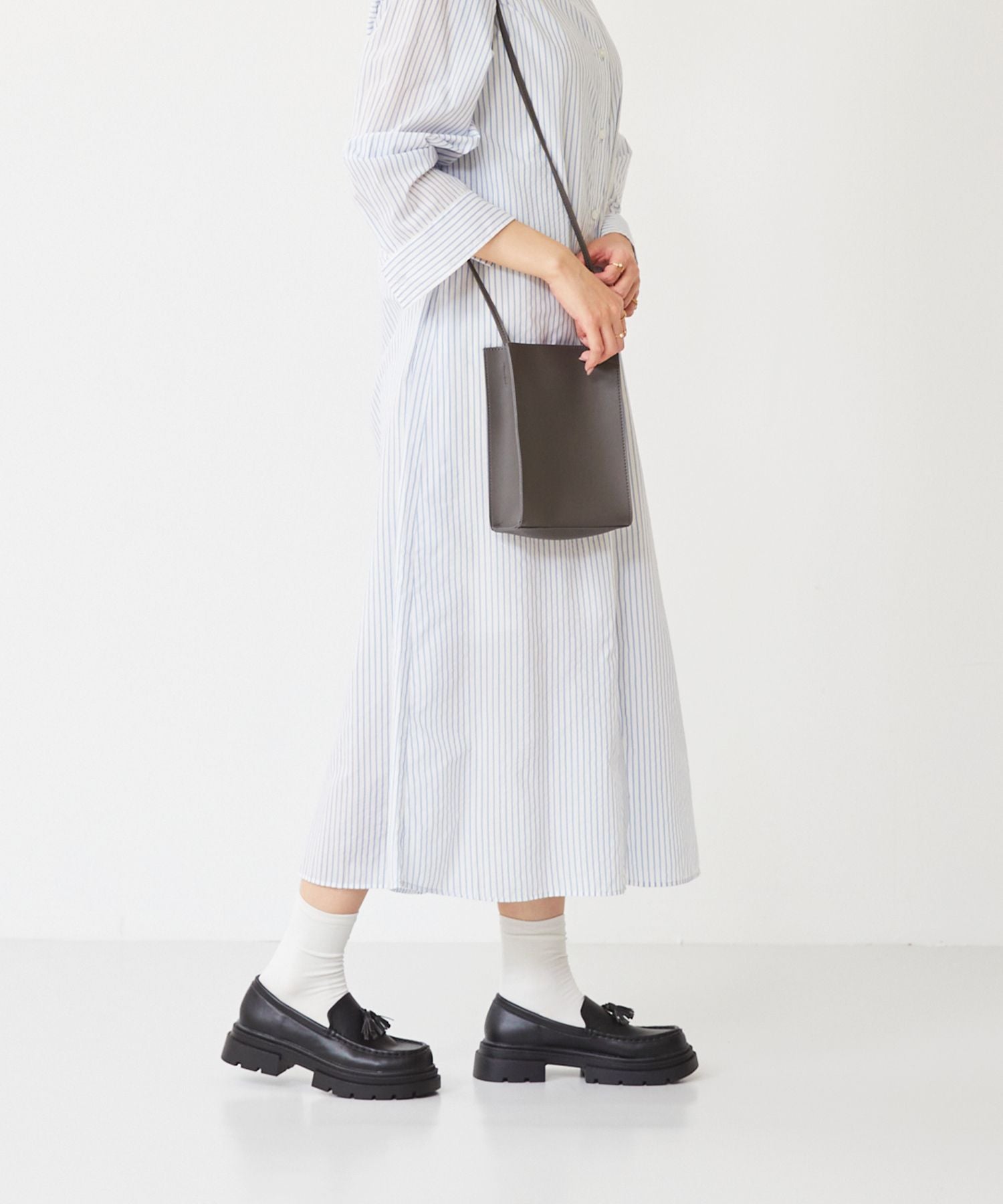 メヌエ Menue 厚底 トラックソール ローファー