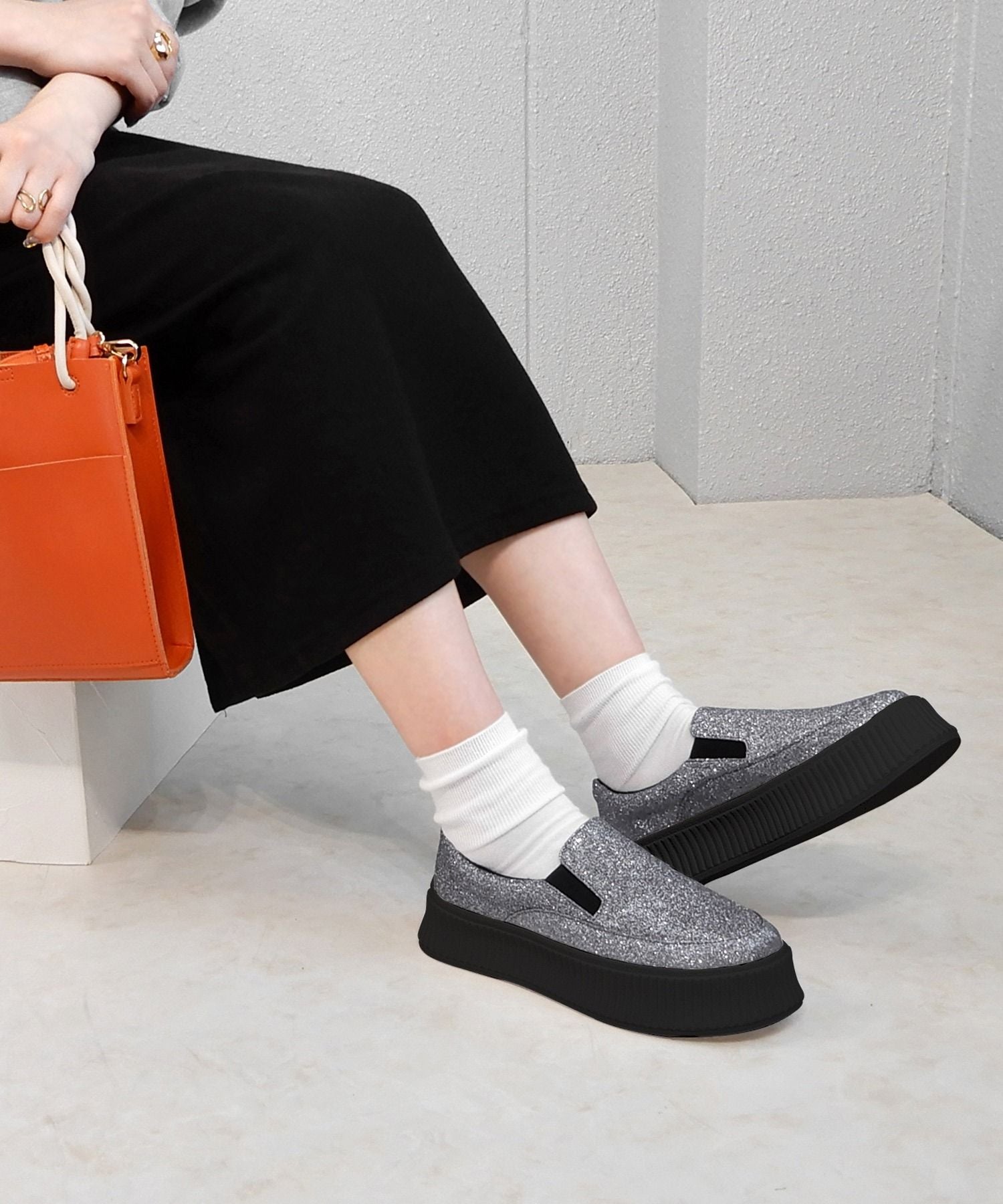 minia track sole slip-on sneakers