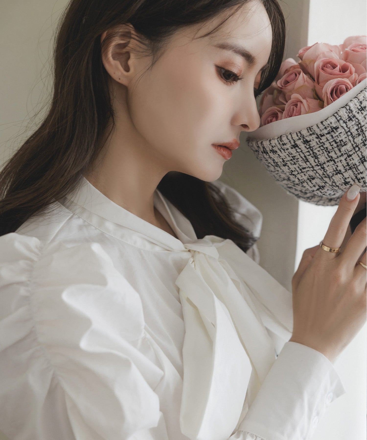 ジュリアブティック JULIA BOUTIQUE ボウタイパワショルブラウス/23530 （White） ホワイト