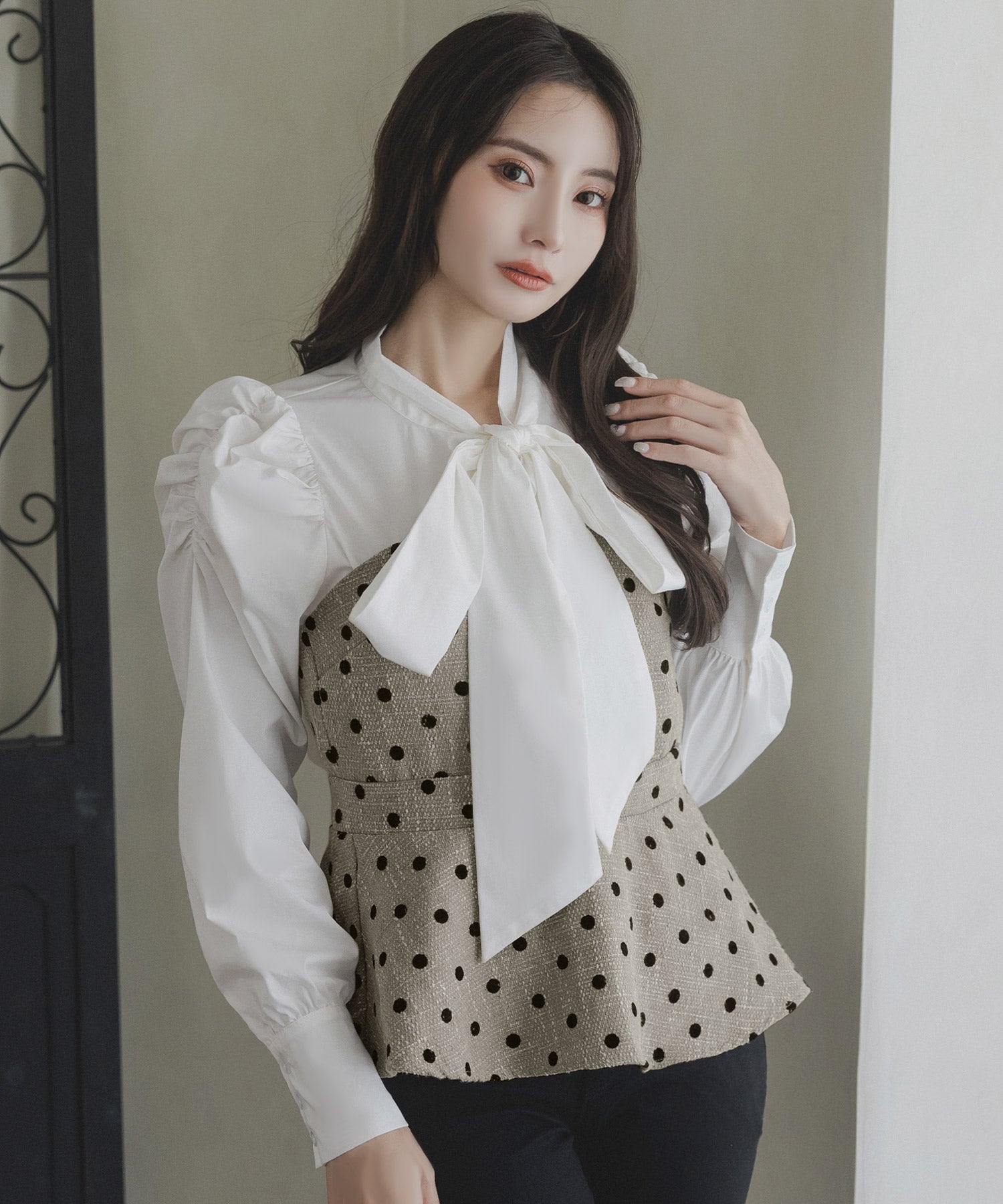 ジュリアブティック JULIA BOUTIQUE ボウタイパワショルブラウス/23530 （White） ホワイト