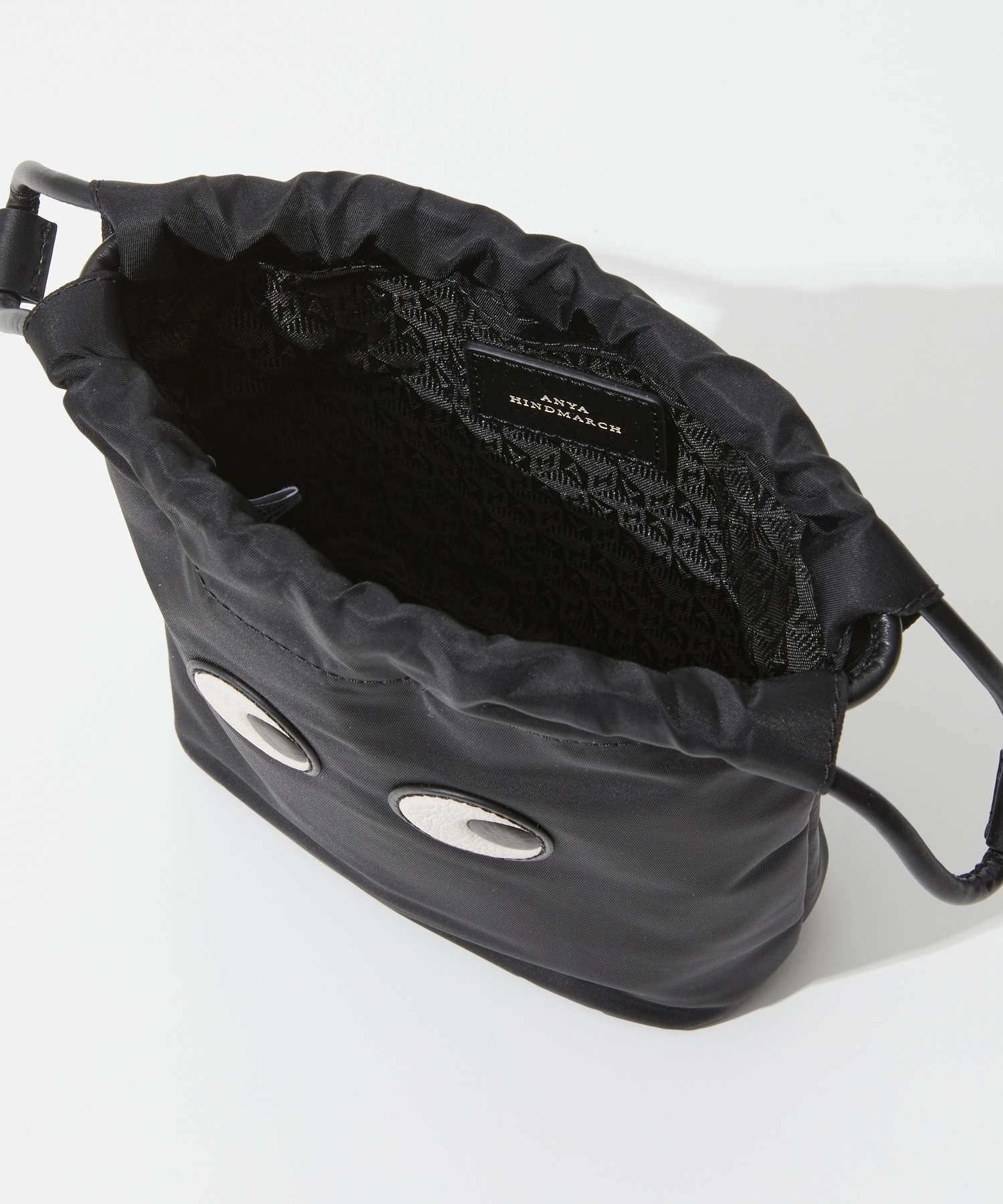 アニヤハインドマーチ Anya Hindmarch 5050925 193566 Drawstring Pouch Eyes in ECONYL regenerated Nylon レディース アイズ ドローストリング コスメポーチ