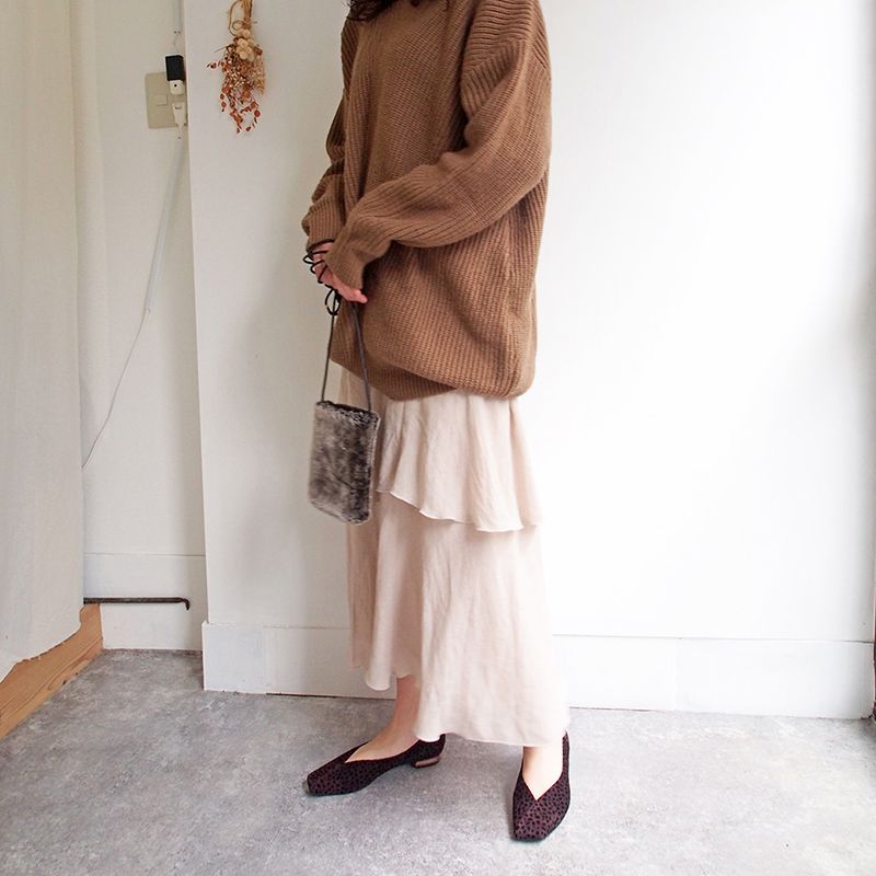 cava cava V-cut pumps