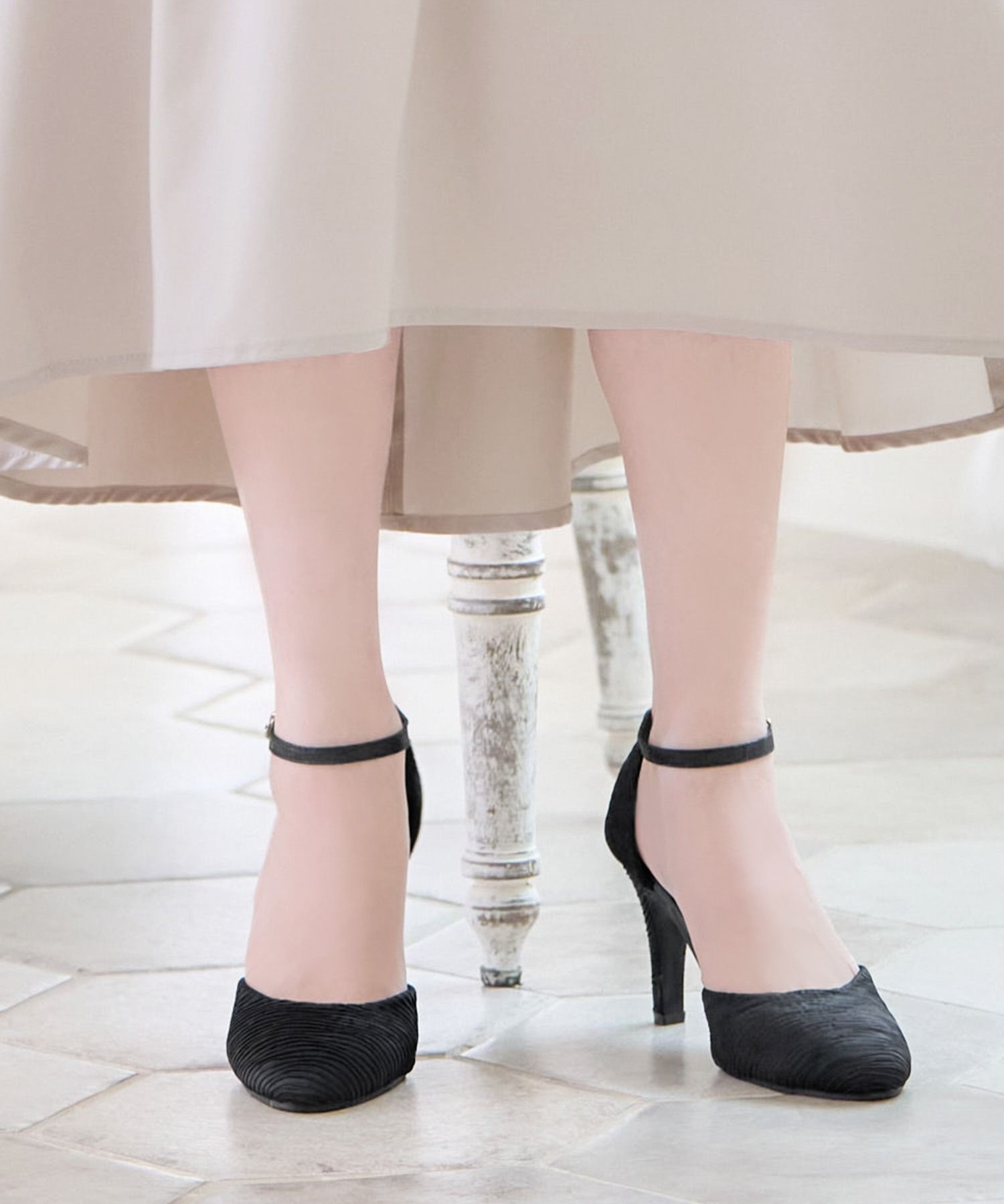 レティカ Retica プリーツシワ加工デザインワンカラーパンプス