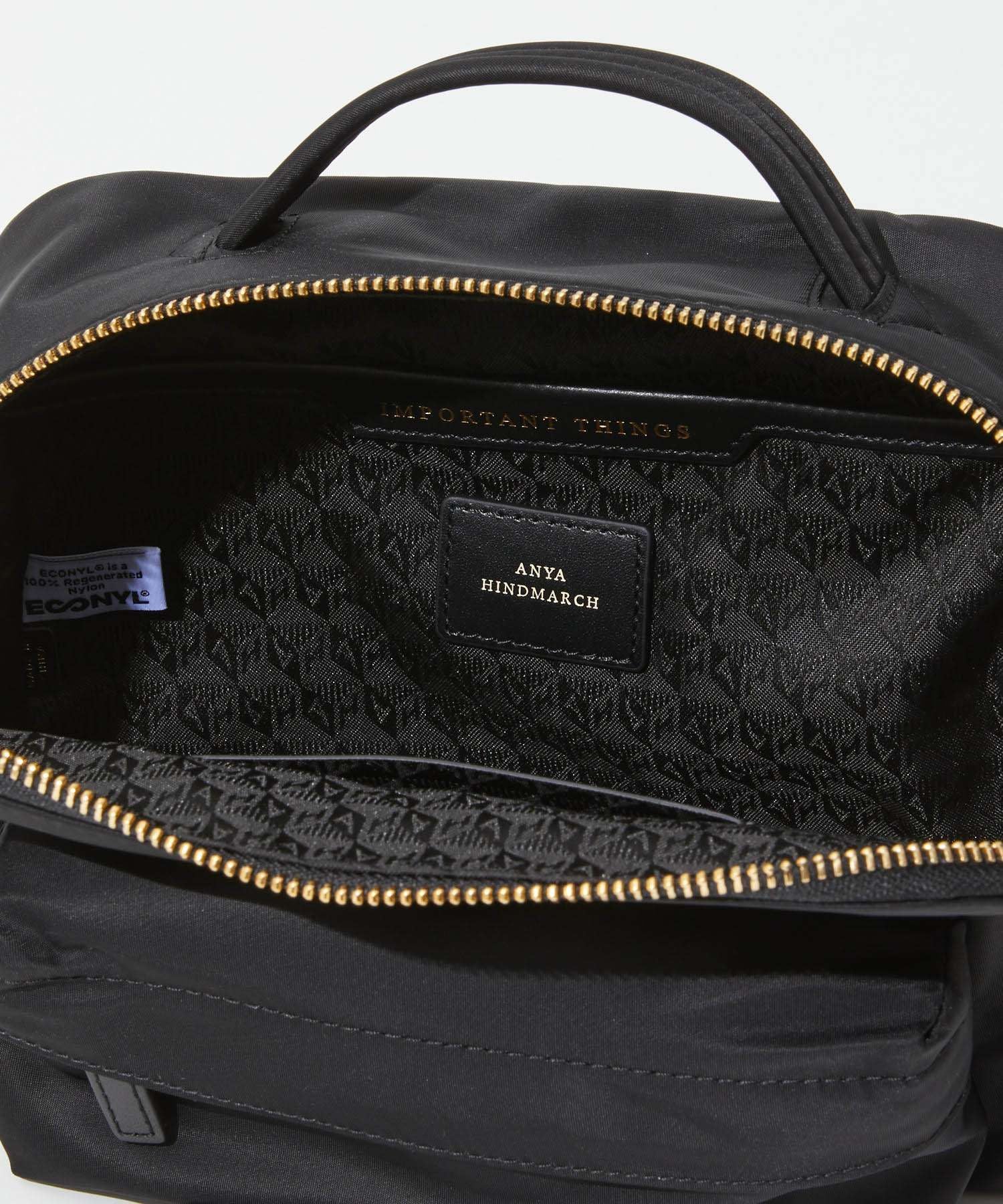 アニヤハインドマーチ Anya Hindmarch 5050925 193542 ショルダーバッグ Crossbody Pouch Eyes in ECONYL regenerated Nylon レディース バッグ アイズ クロスボディ