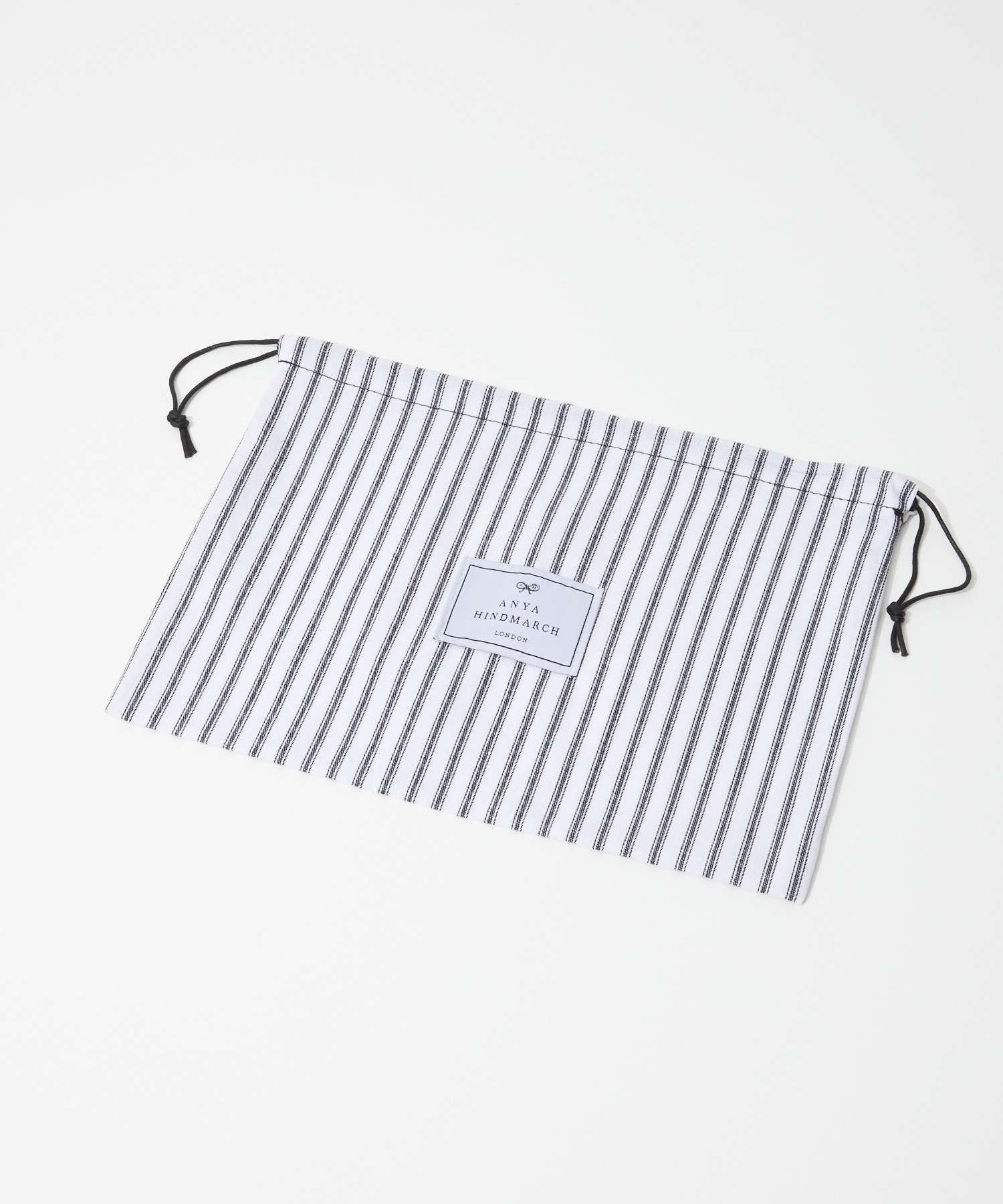 アニヤハインドマーチ Anya Hindmarch 5050925 193566 Drawstring Pouch Eyes in ECONYL regenerated Nylon レディース アイズ ドローストリング コスメポーチ