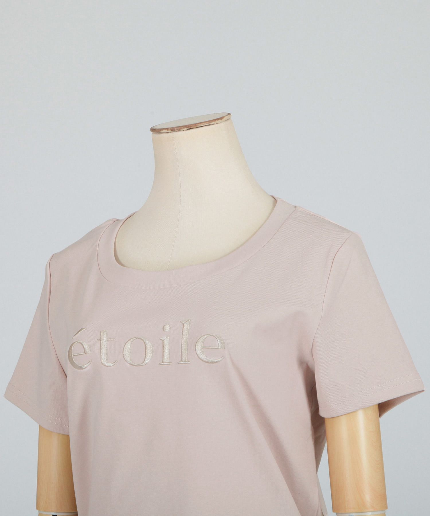 ジュリアブティック JULIA BOUTIQUE etoile刺繍ロゴデザインTシャツ/23018